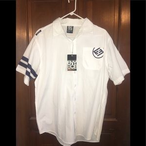 ENYCE NWT Button Down Size L